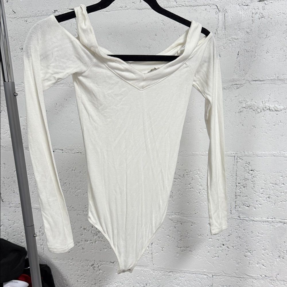 Express Cream Off-Shoulder Bodysuit Long Sleeve Open Shoulder Size Small